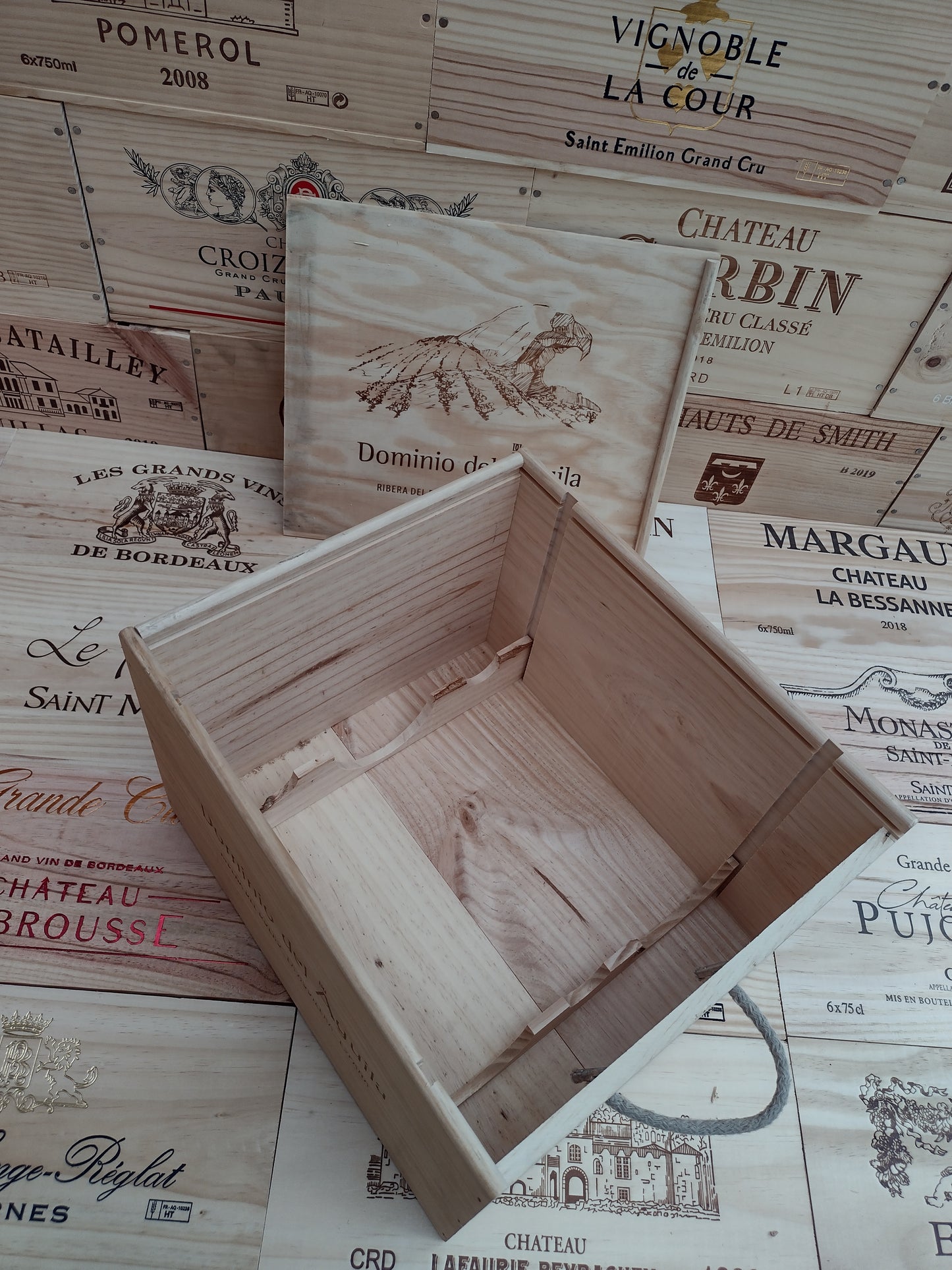 Dominio Del Aguila, Spain