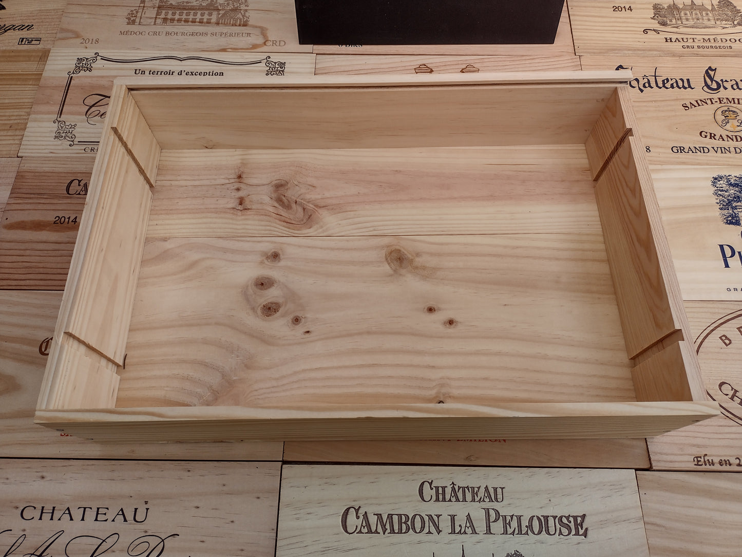 Le Promenoir by Chateau Gros Caillou