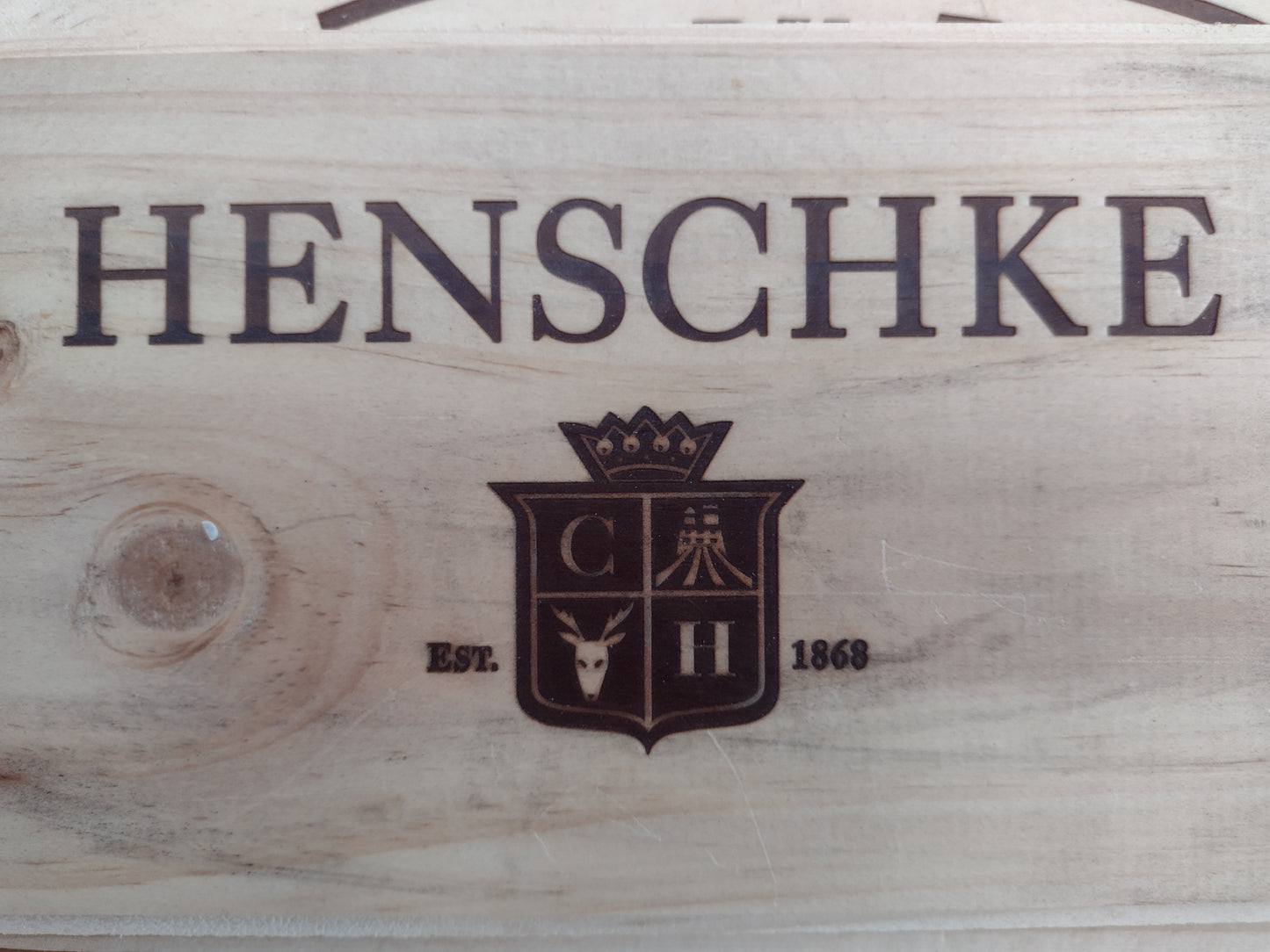 Henschke Magnum Box, Australia