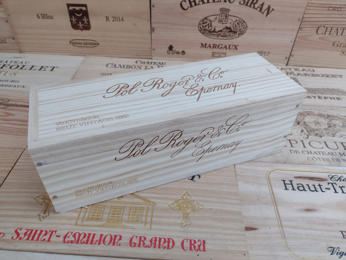 8 x Wine boxes RESERVED FOR JUNE