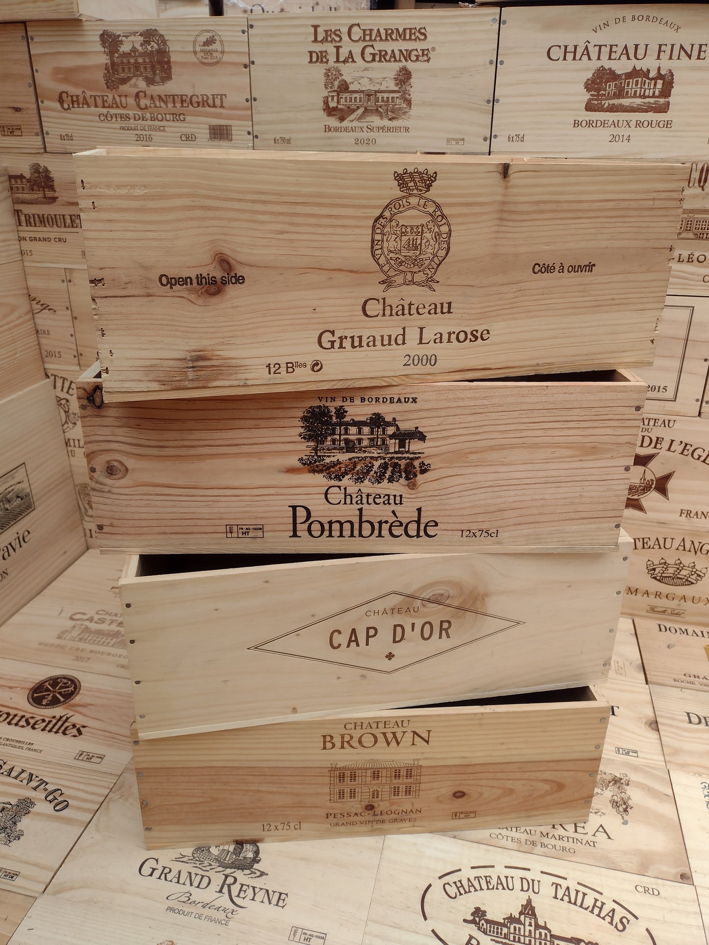 12 Bottle Boxes - Branded long edge