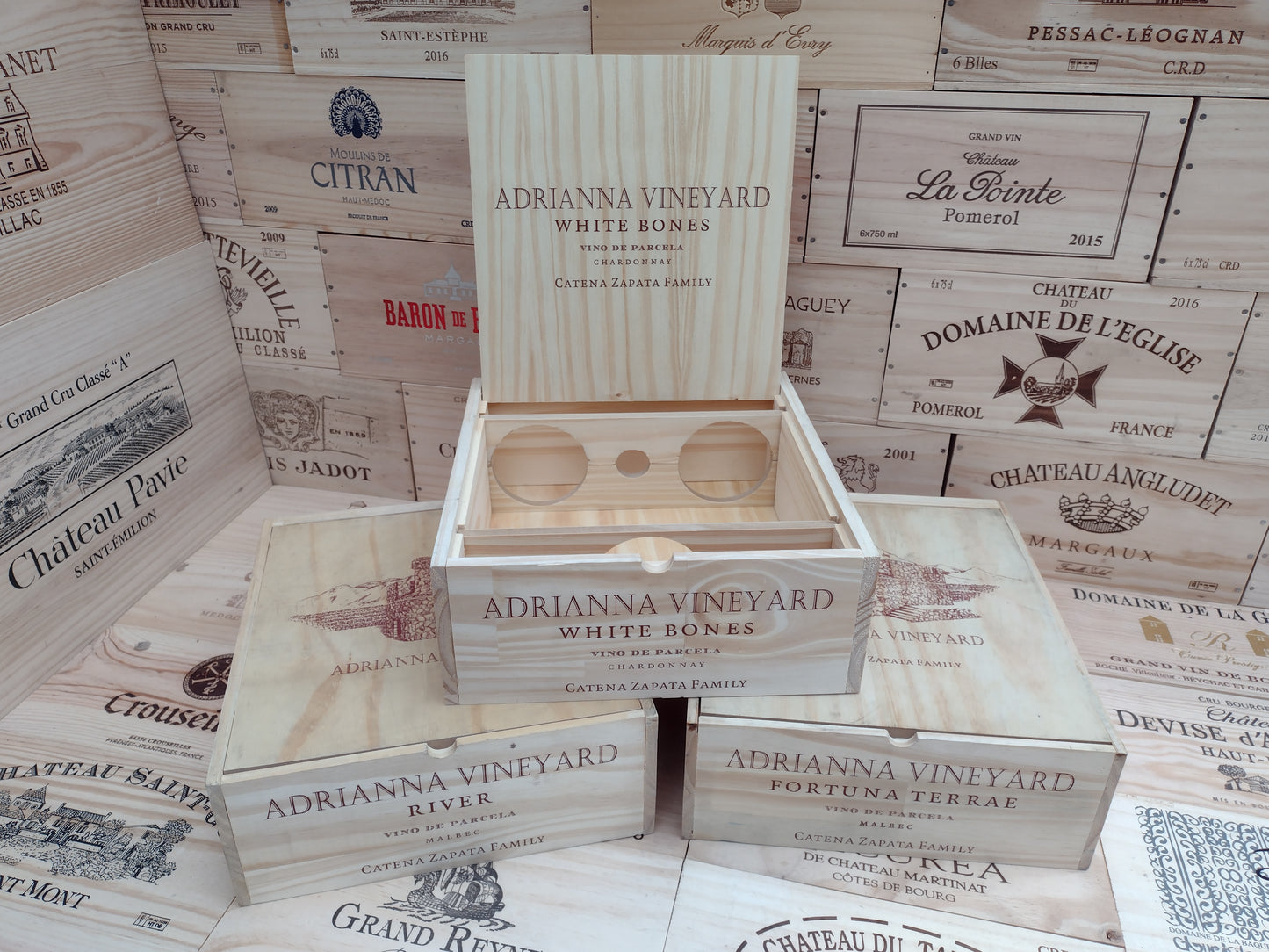 Adrianna Vineyard, Argentina - 3 Bottle box