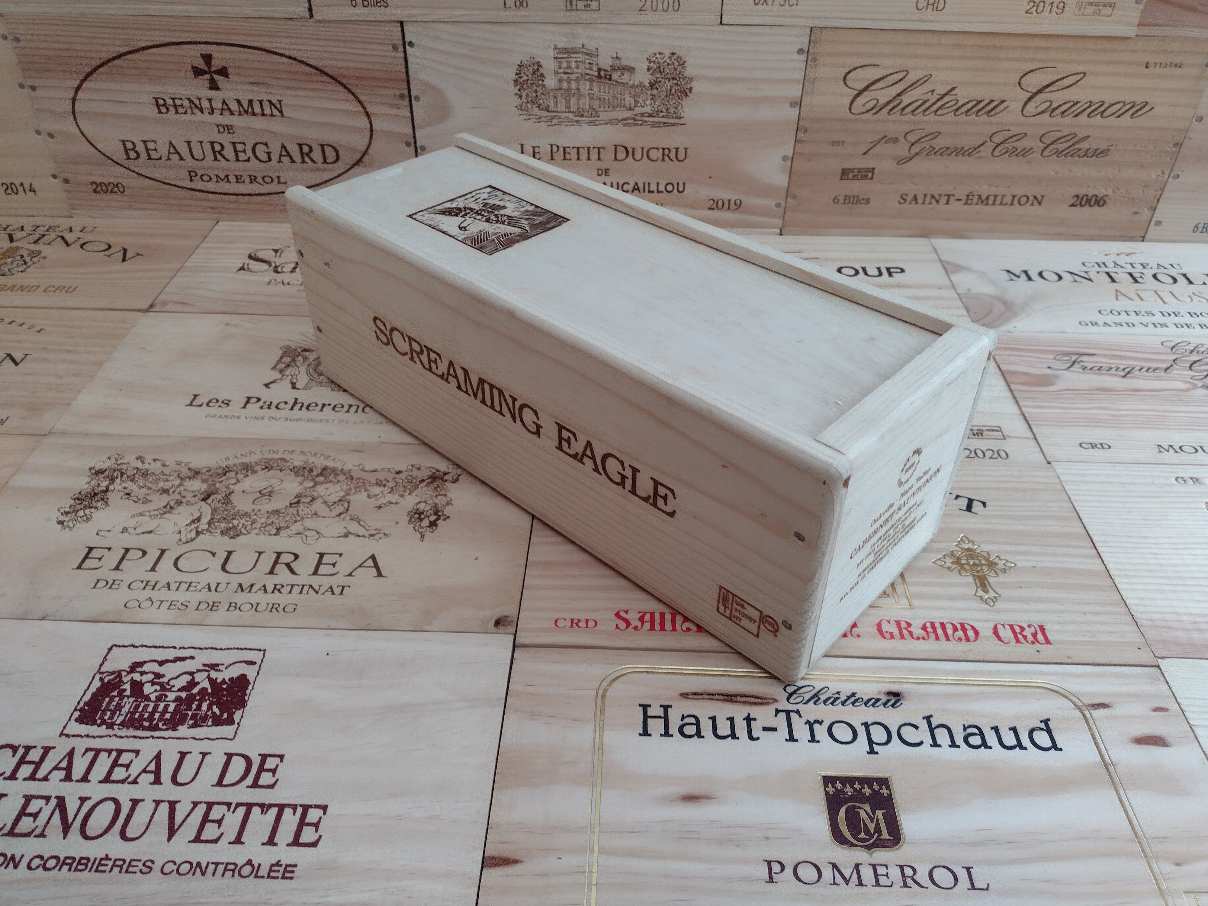 Screaming Eagle Magnum 2000 – Wooden Wine Boxes