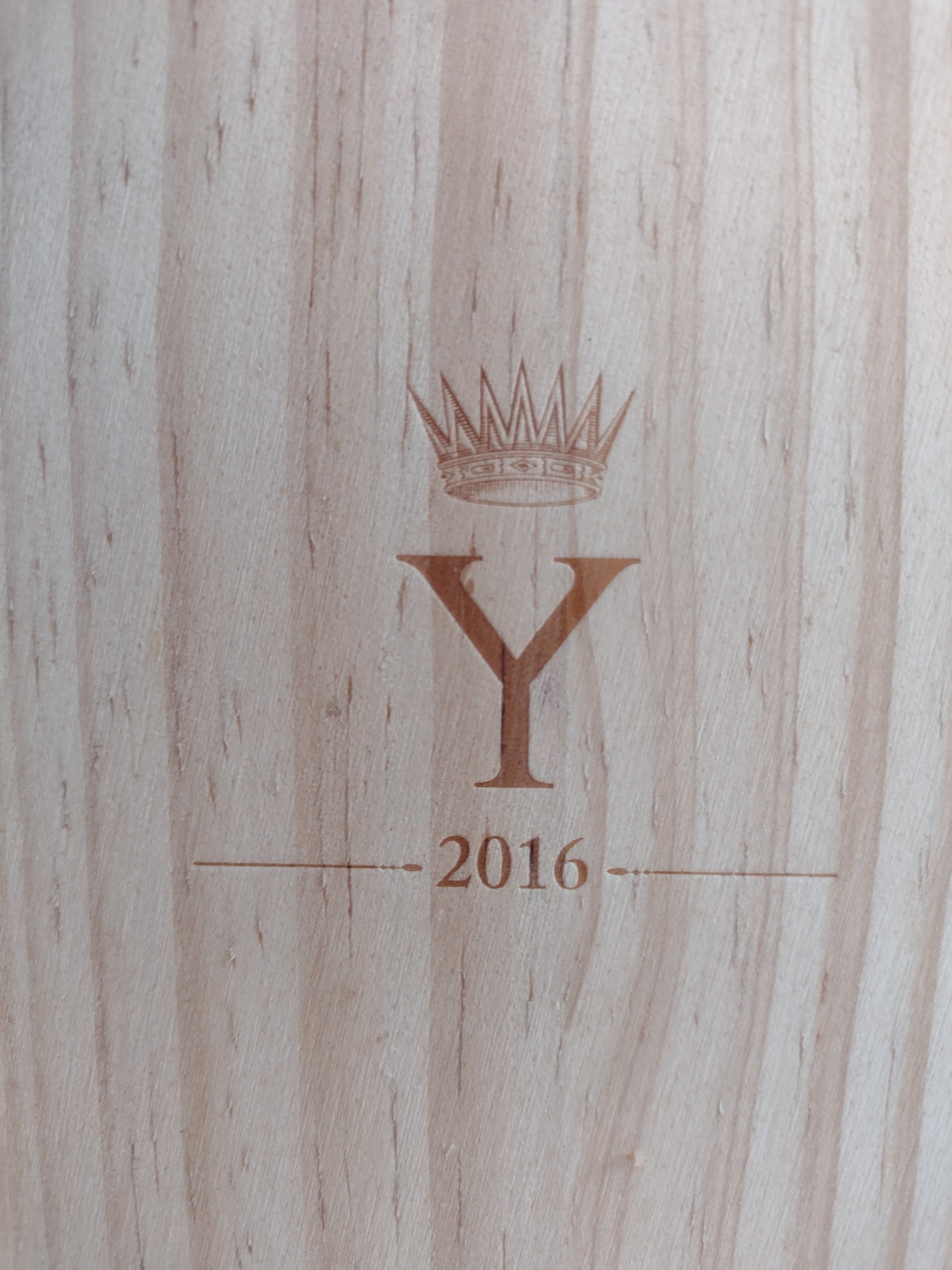 'Y' by Yquem