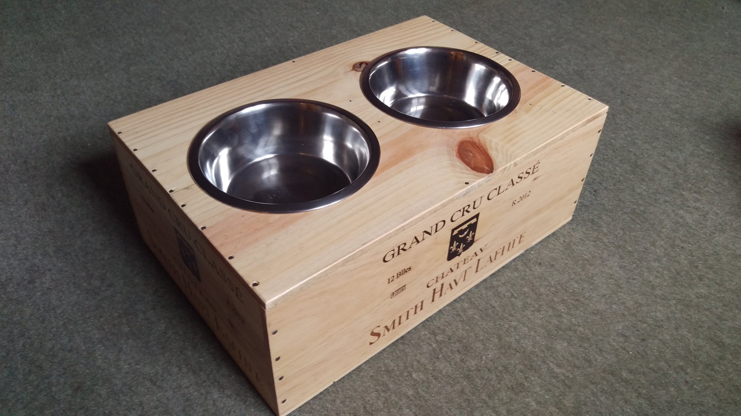 Wine Box Pet Feeder